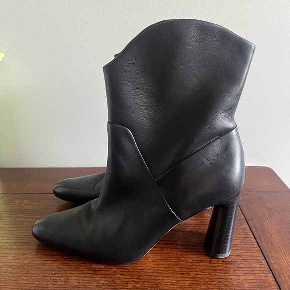 Vince‎ Harlow leather heel boots booties black leather NEW 9.5 - Picture 2 of 8